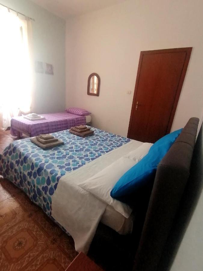 Due Finestre Sul Cortile Hotell Novi Ligure Exteriör bild
