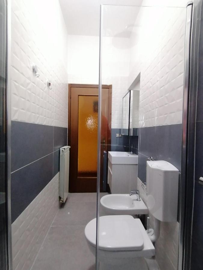 Due Finestre Sul Cortile Hotell Novi Ligure Exteriör bild